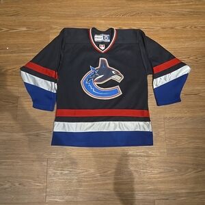 Vintage 90s Vancouver Canucks Alternate Jersey